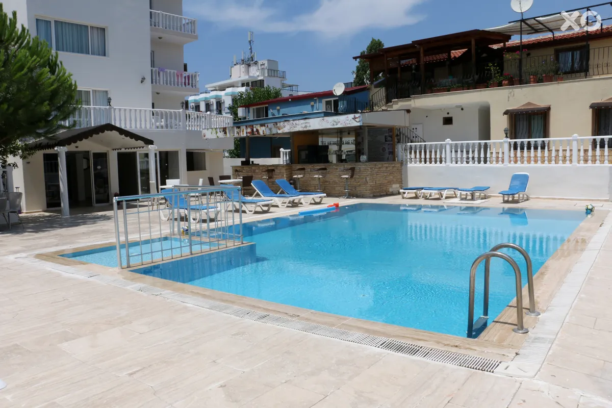 Grand Nett Hotel