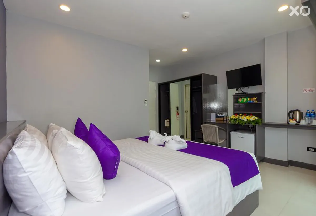 Modern Living Hotel