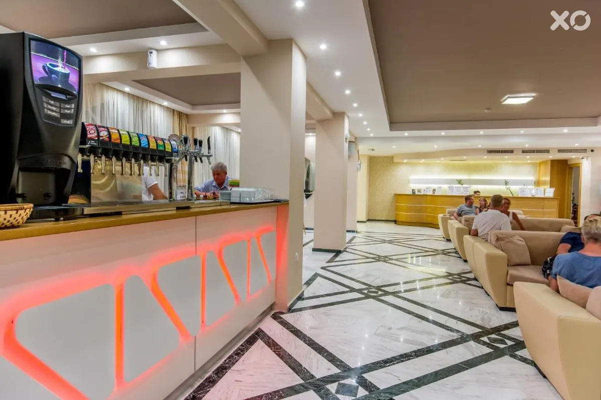 Roseland Hotel