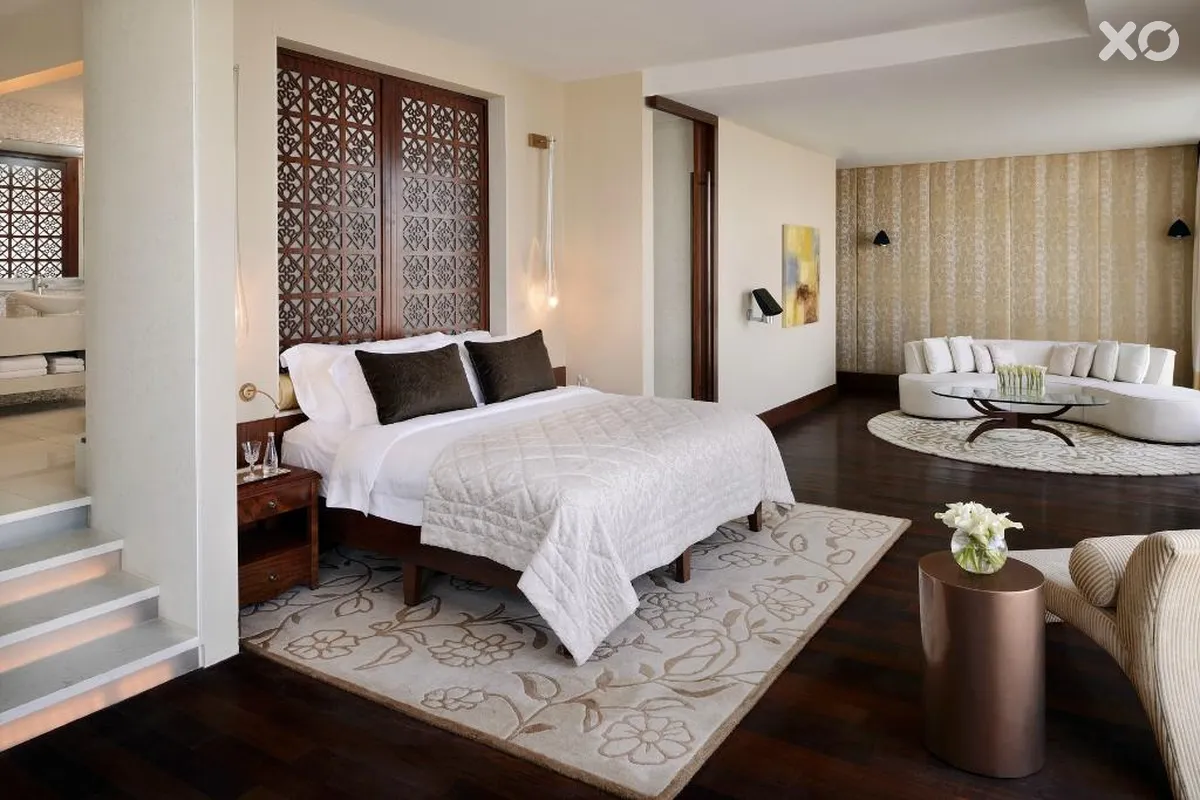 The H Hotel