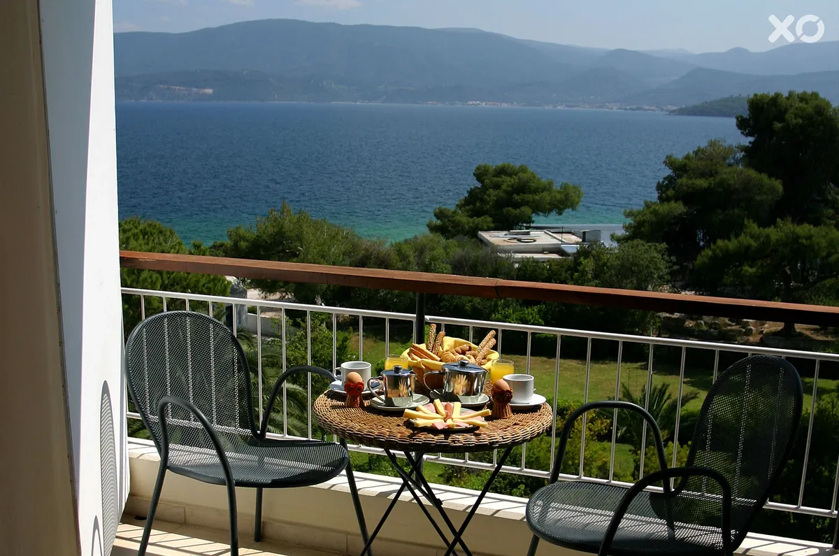 Kalamaki Beach Hotel