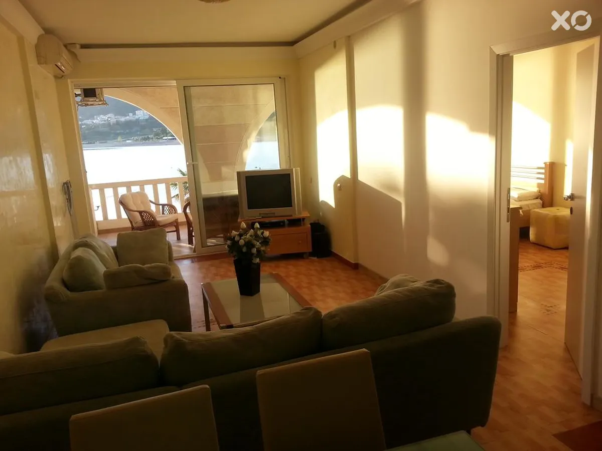 Aura Villa