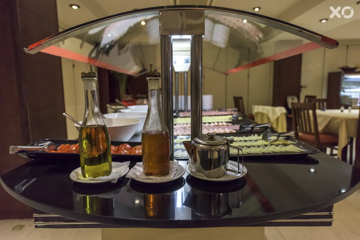 Manousos City Hotel