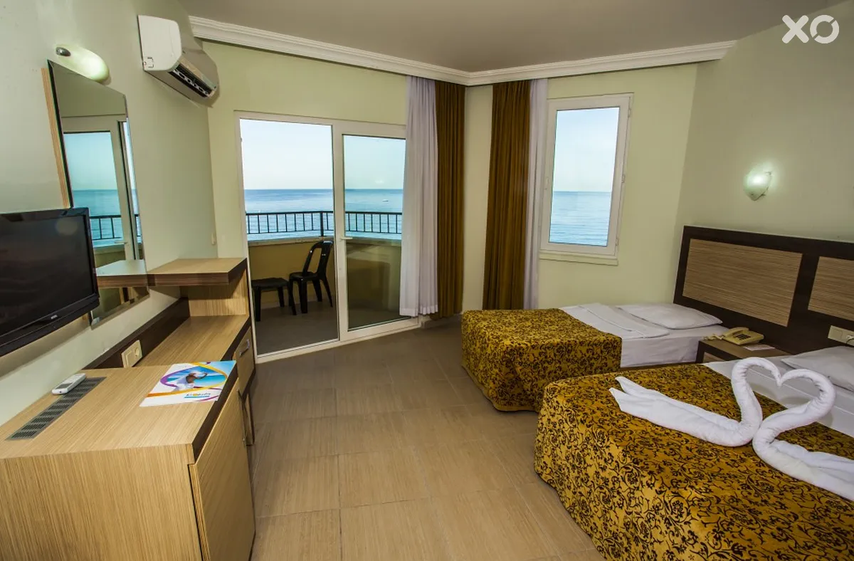 Kleopatra Beach Hotel