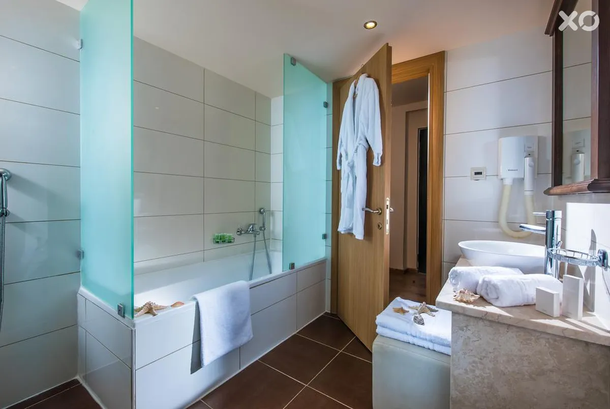 Koutrakis Suites
