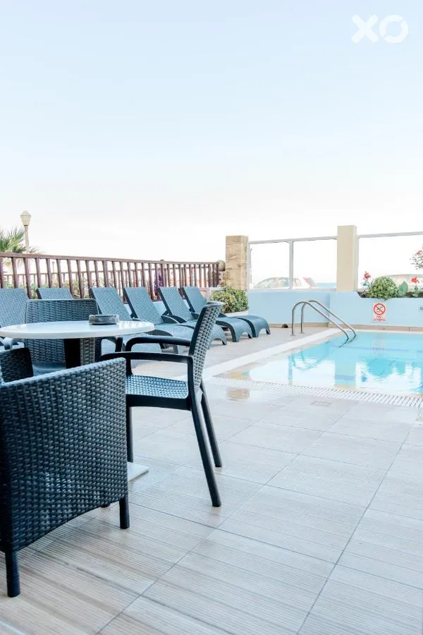 Riviera Hotel