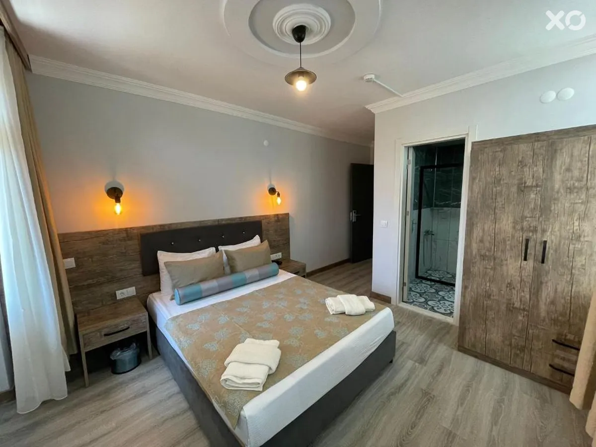 Seven City Hotel