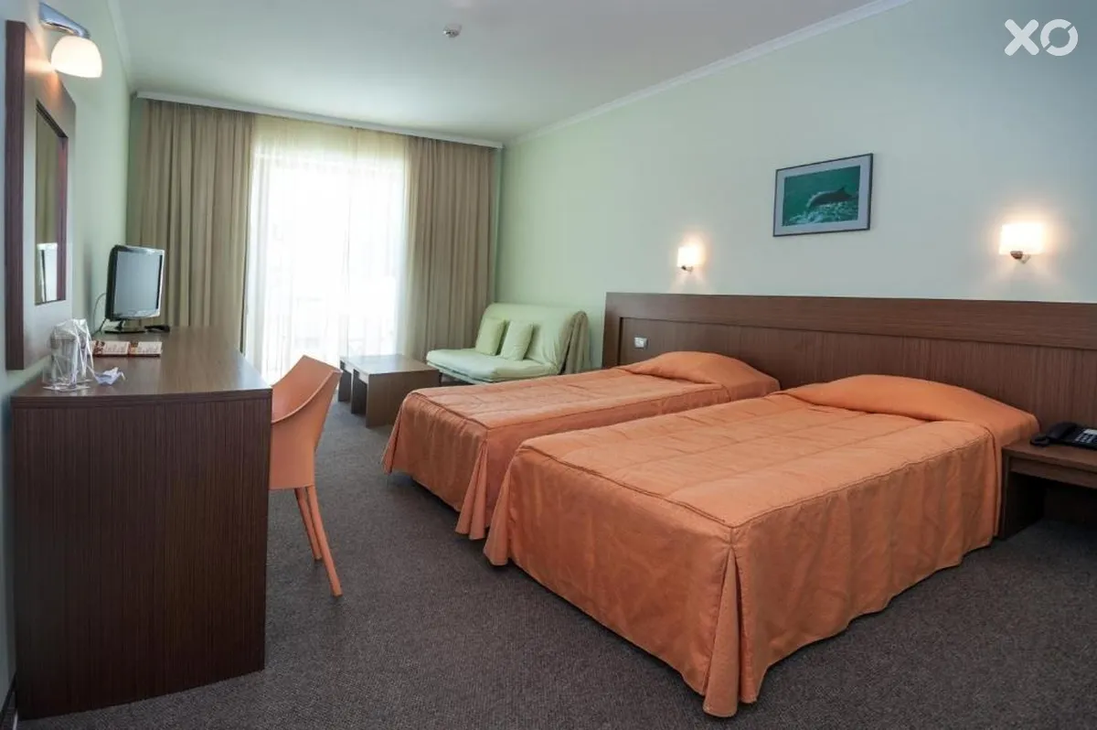 Jeravi Hotel