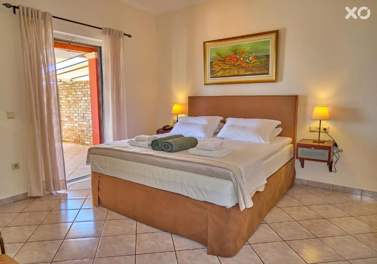 Chrismos Luxury Suites