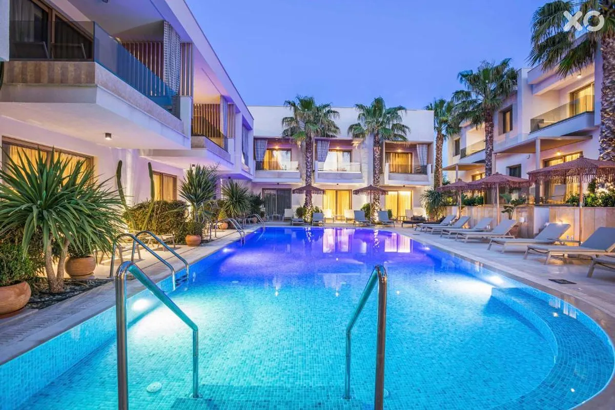 Pefki Deluxe Residences