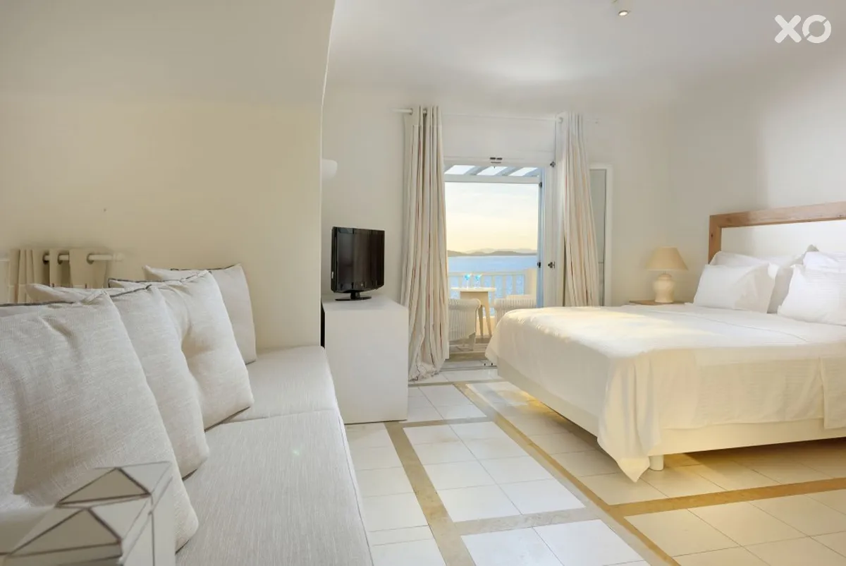 Saint John Hotel & Villas