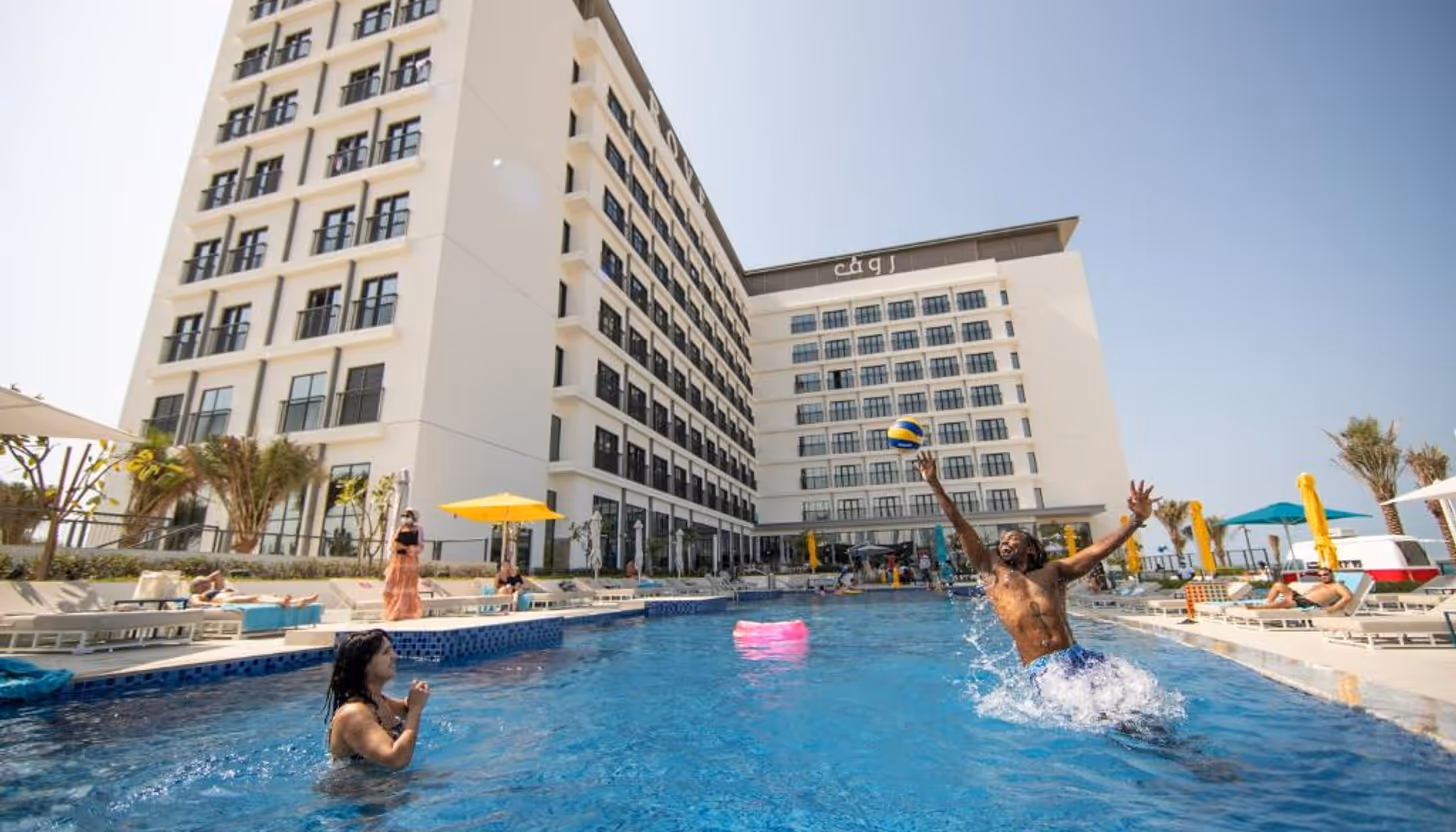 Дубай у правильному темпі! Пляж Ла-Мер, басейн і міські панорами