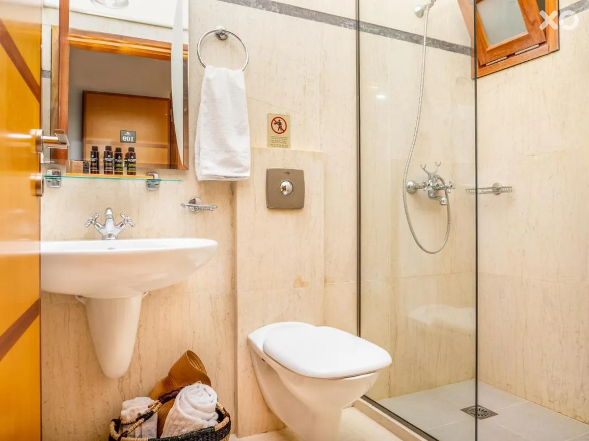 Alikes Suites & Studios