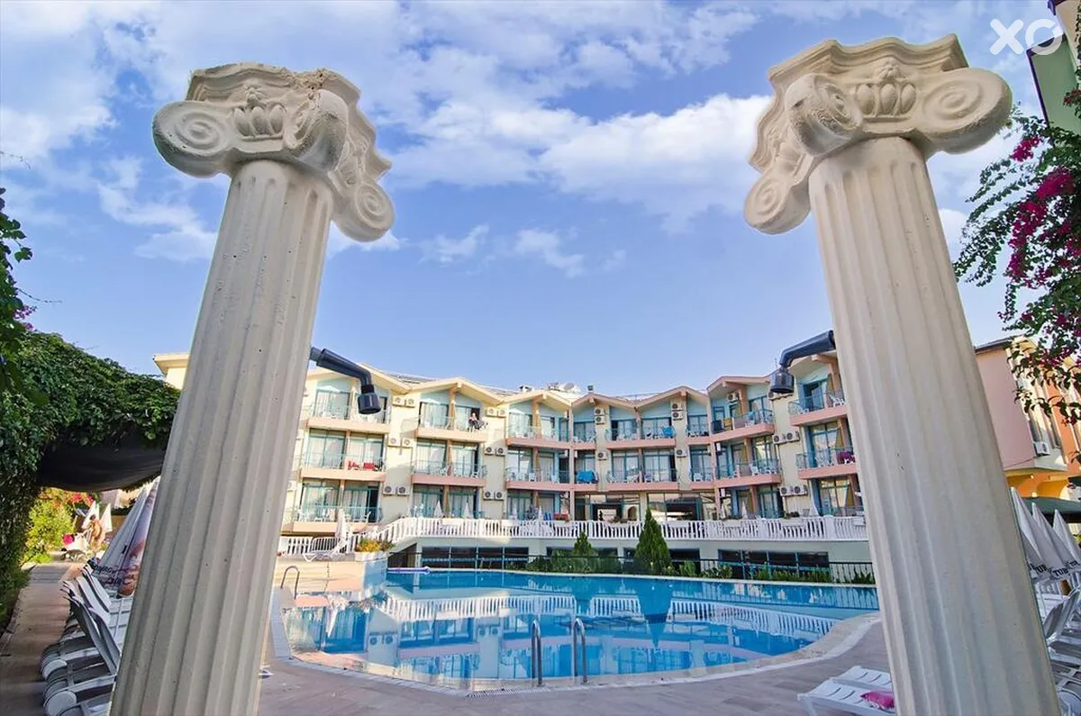 Park Side Hotel (Ces Park Hotel)
