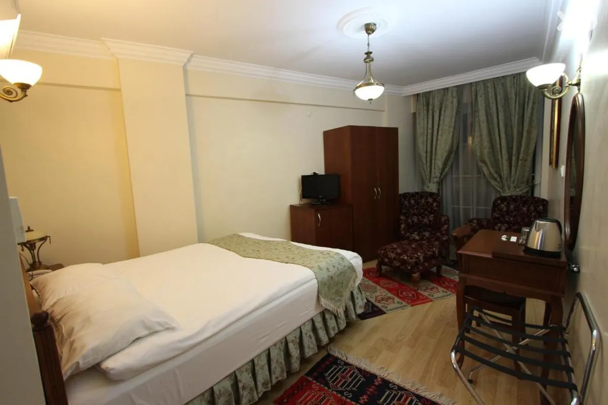 Basileus Hotel