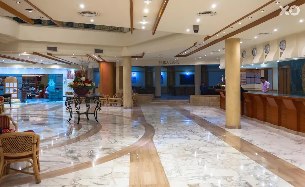 Coral Beach Resort Tiran