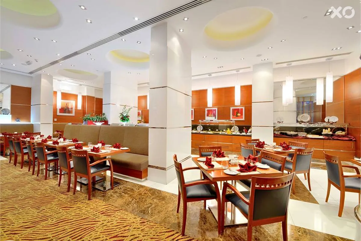 Golden Sands Hotel
