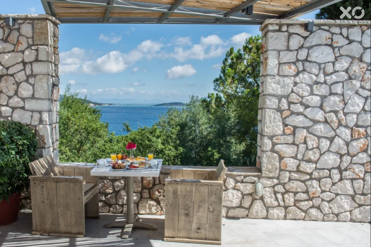 Aliki Hotel