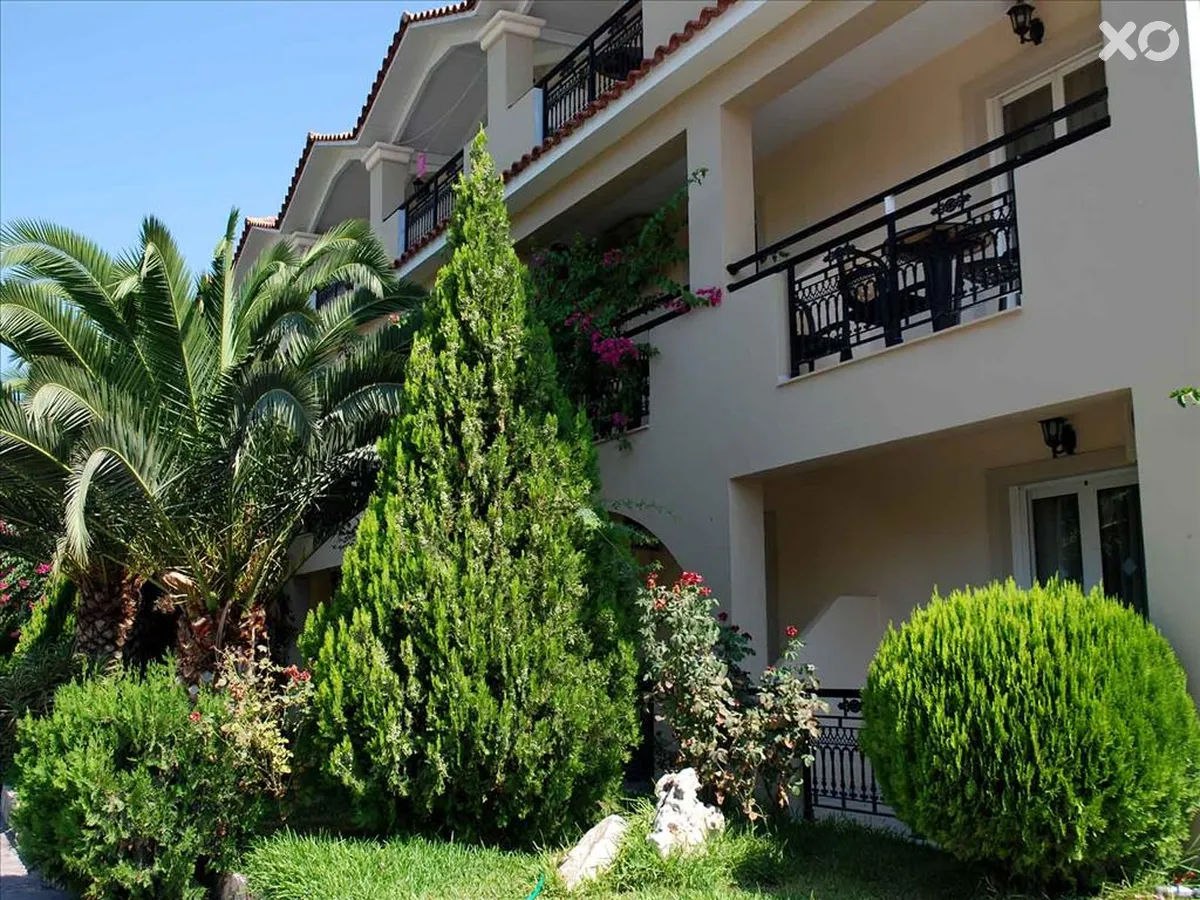 Letsos Hotel