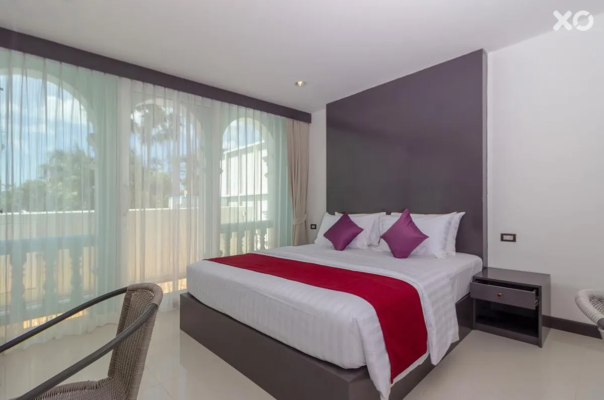 Modern Living Hotel