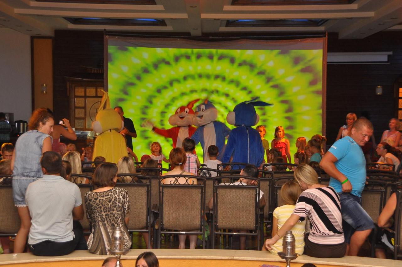 Rehana Royal Beach Resort Aqua Park & ​​Spa