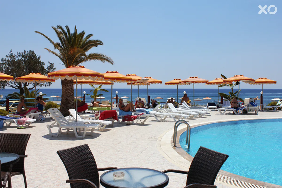 Kamari Beach Hotel