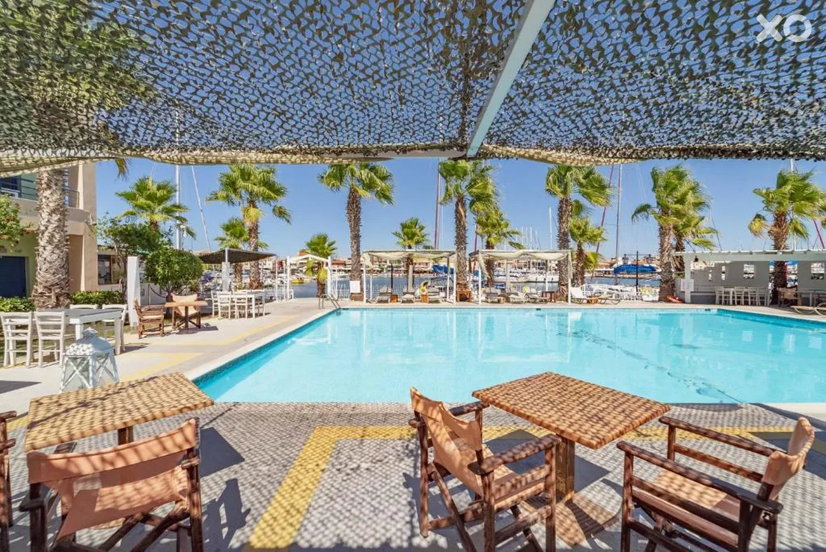 Ianos Hotel