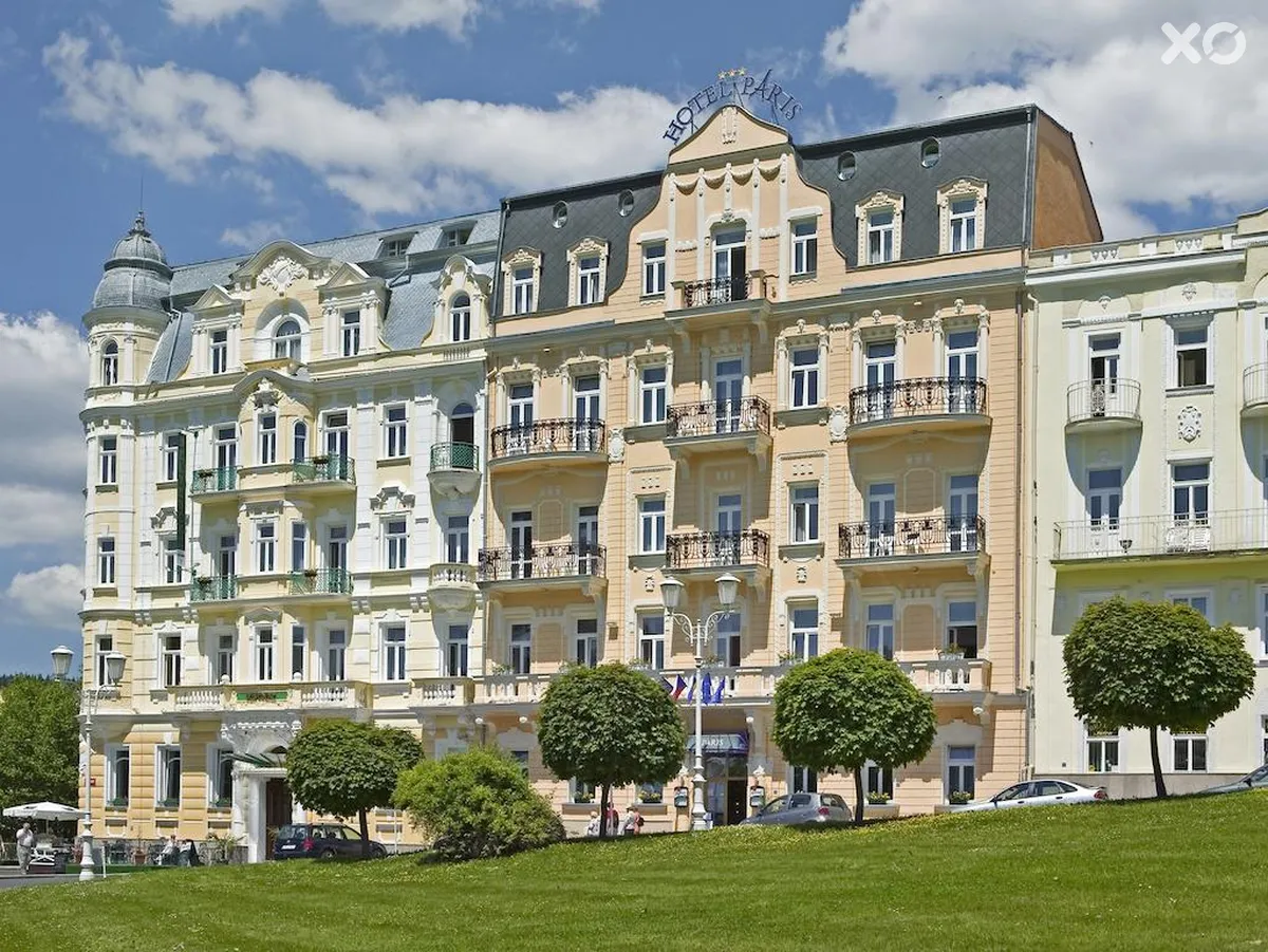 Paris Hotel