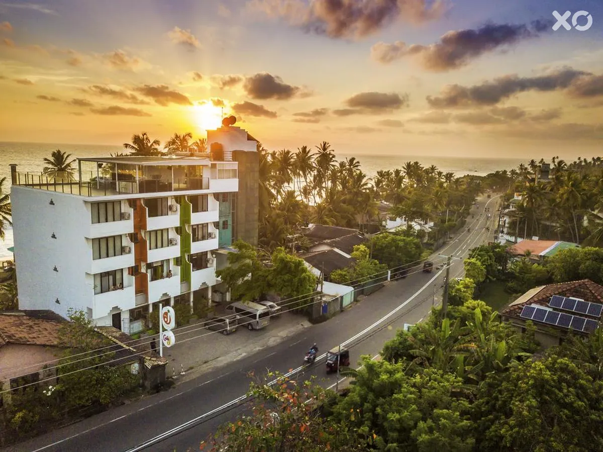 J Ambalangoda Hotel
