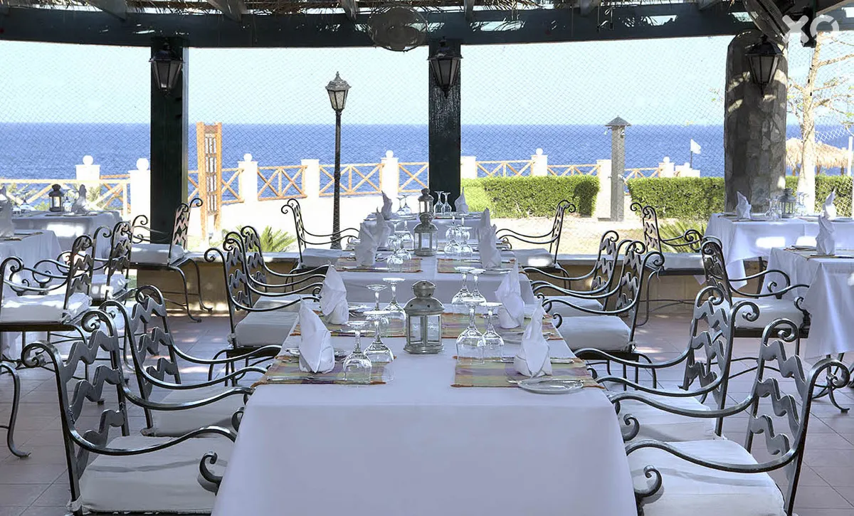 Safir Sharm Waterfalls Hotel