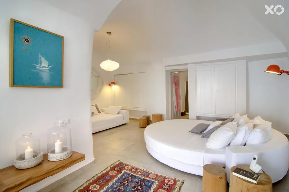 Santorini Secret Suites & Spa