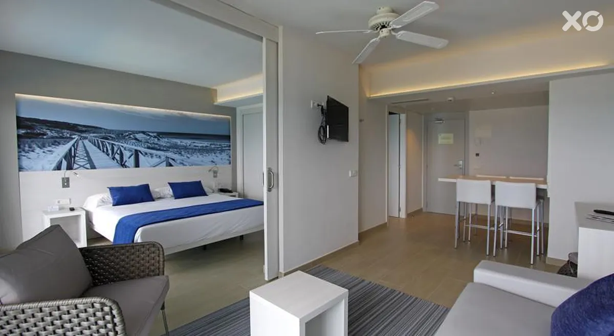 Tonga Tower Design Hotel & Suites