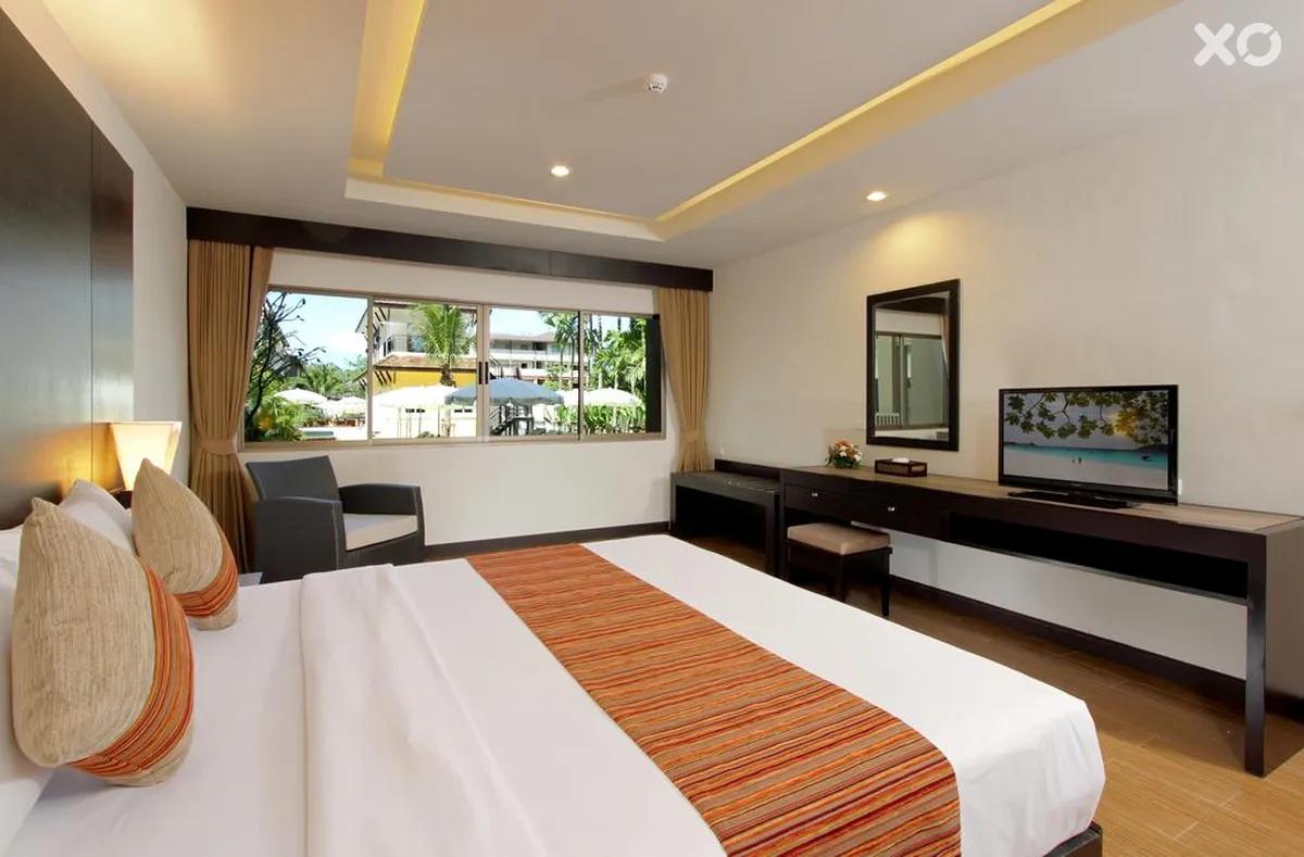 Kata Sea Breeze Resort