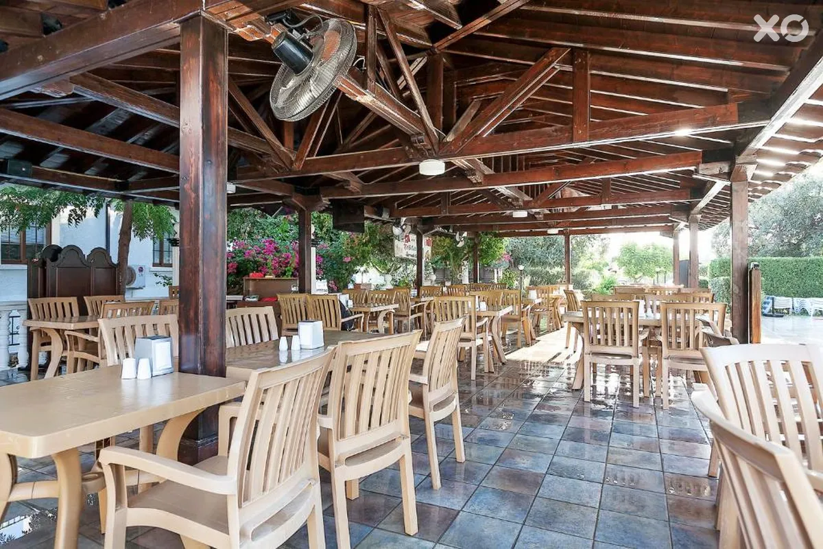 The Ship Inn & Villas
