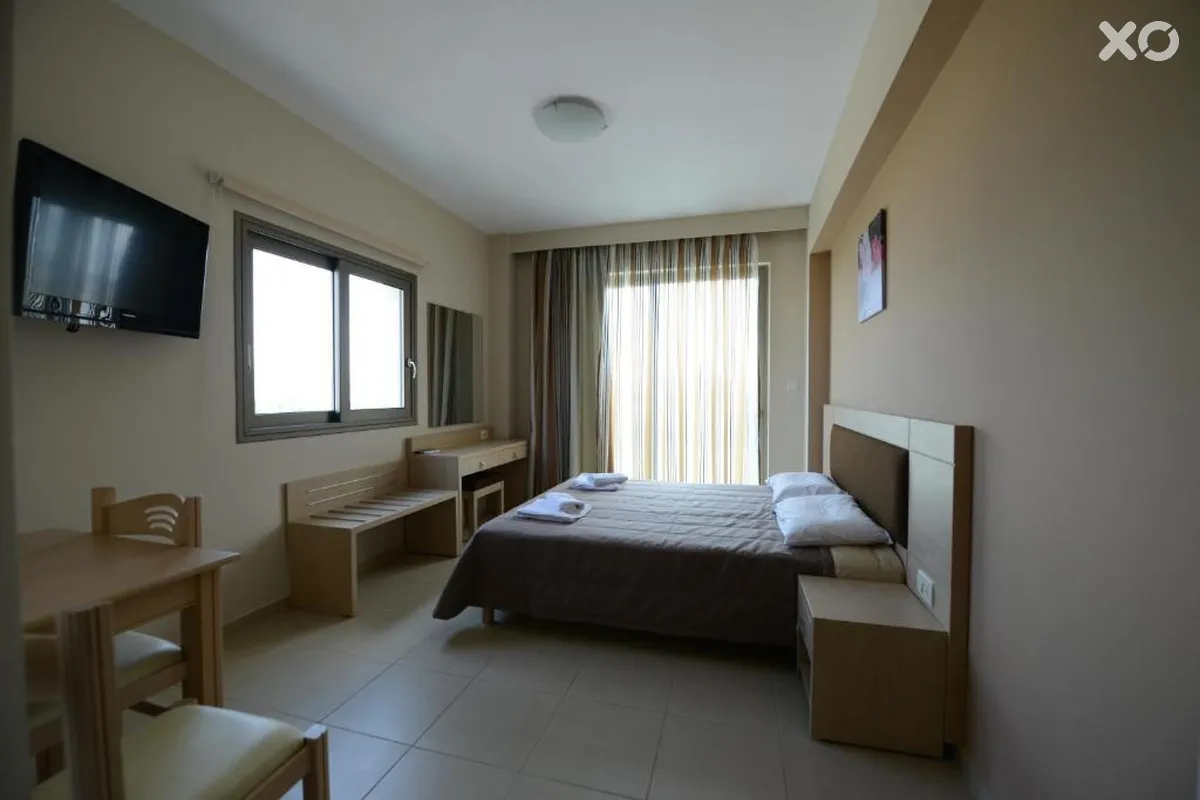 Crystal Bay Hotel