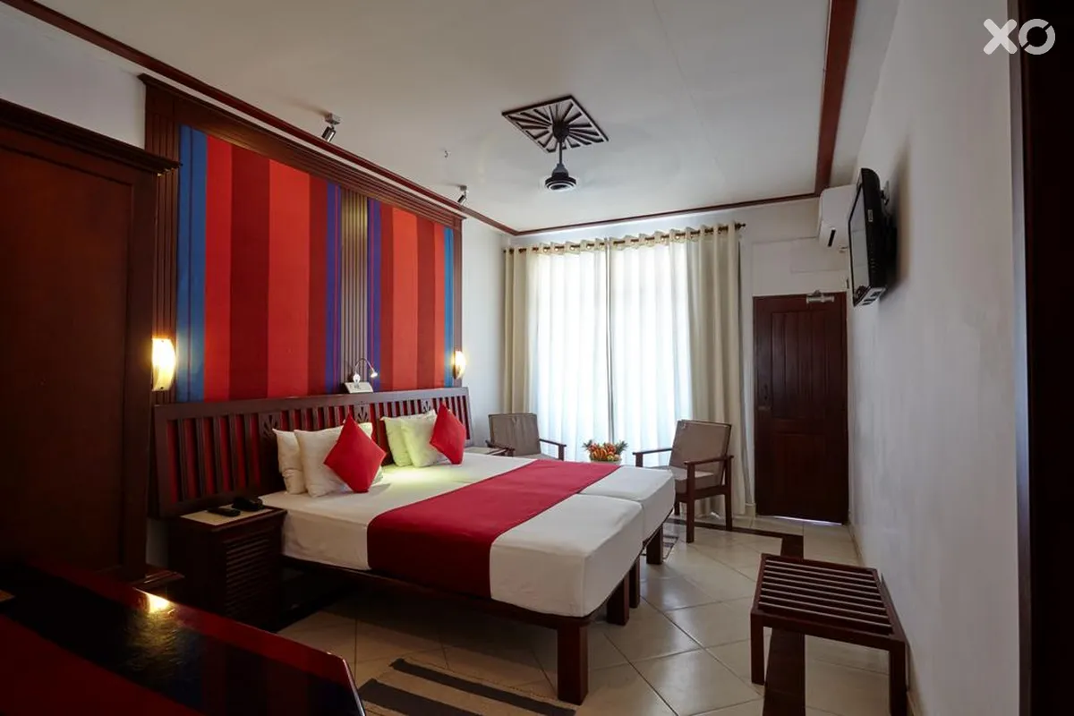 Coral Sands Hotel