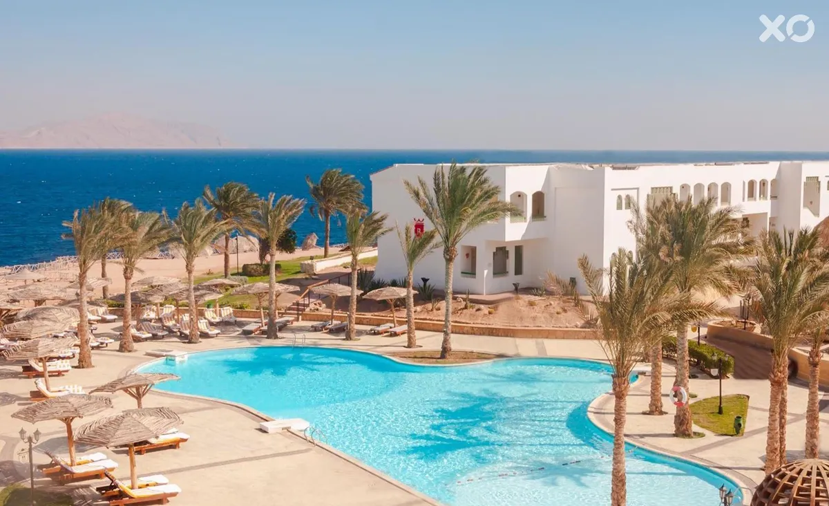 Coral Beach Resort Tiran