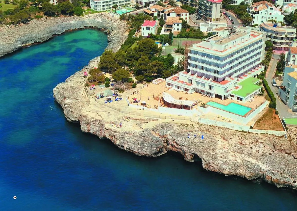 JS Cape Colom