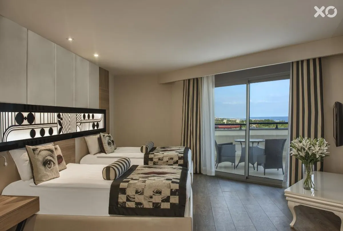 Delphin Imperial Lara