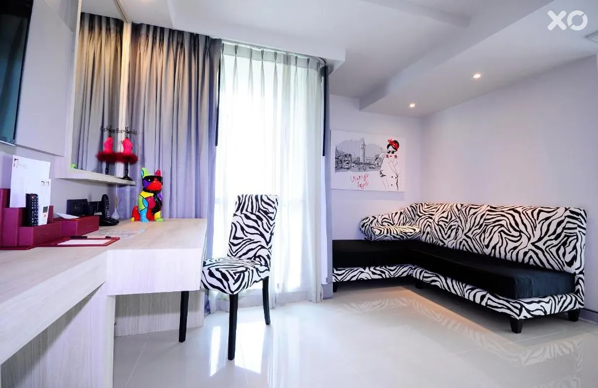 Clover Asoke Hotel