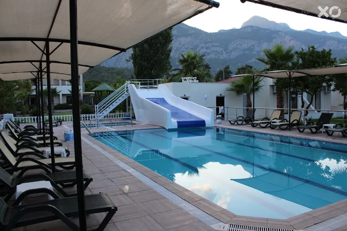 Gold Stone Hotel