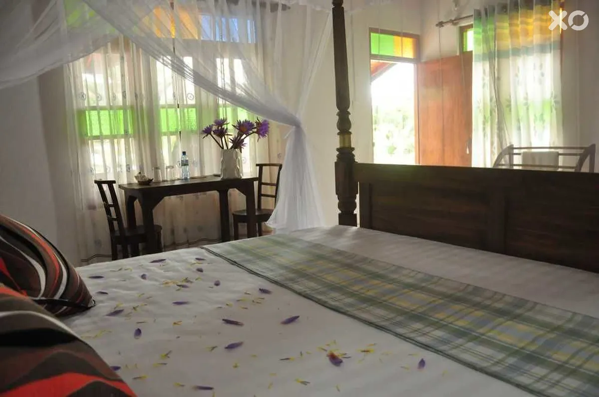 Crescent Resort