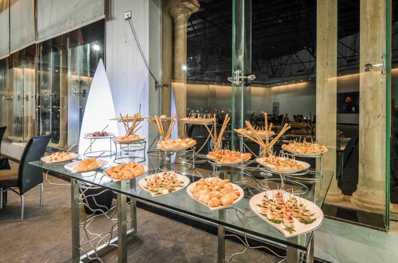 Sunny Days El Palacio