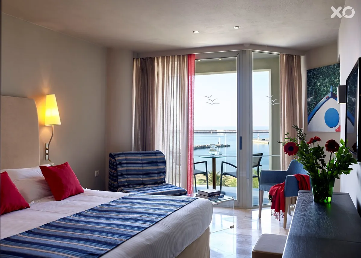 Kyma Suites Beach Hotel
