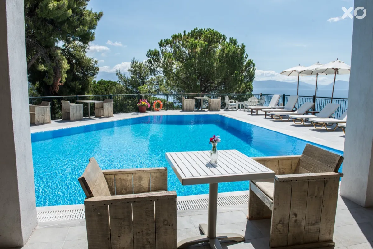 Aliki Hotel