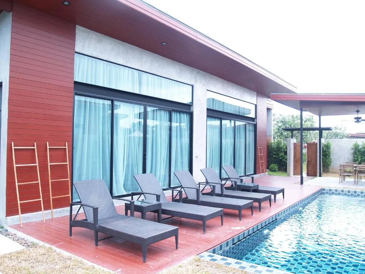 Sea Two Pool Villa Resort