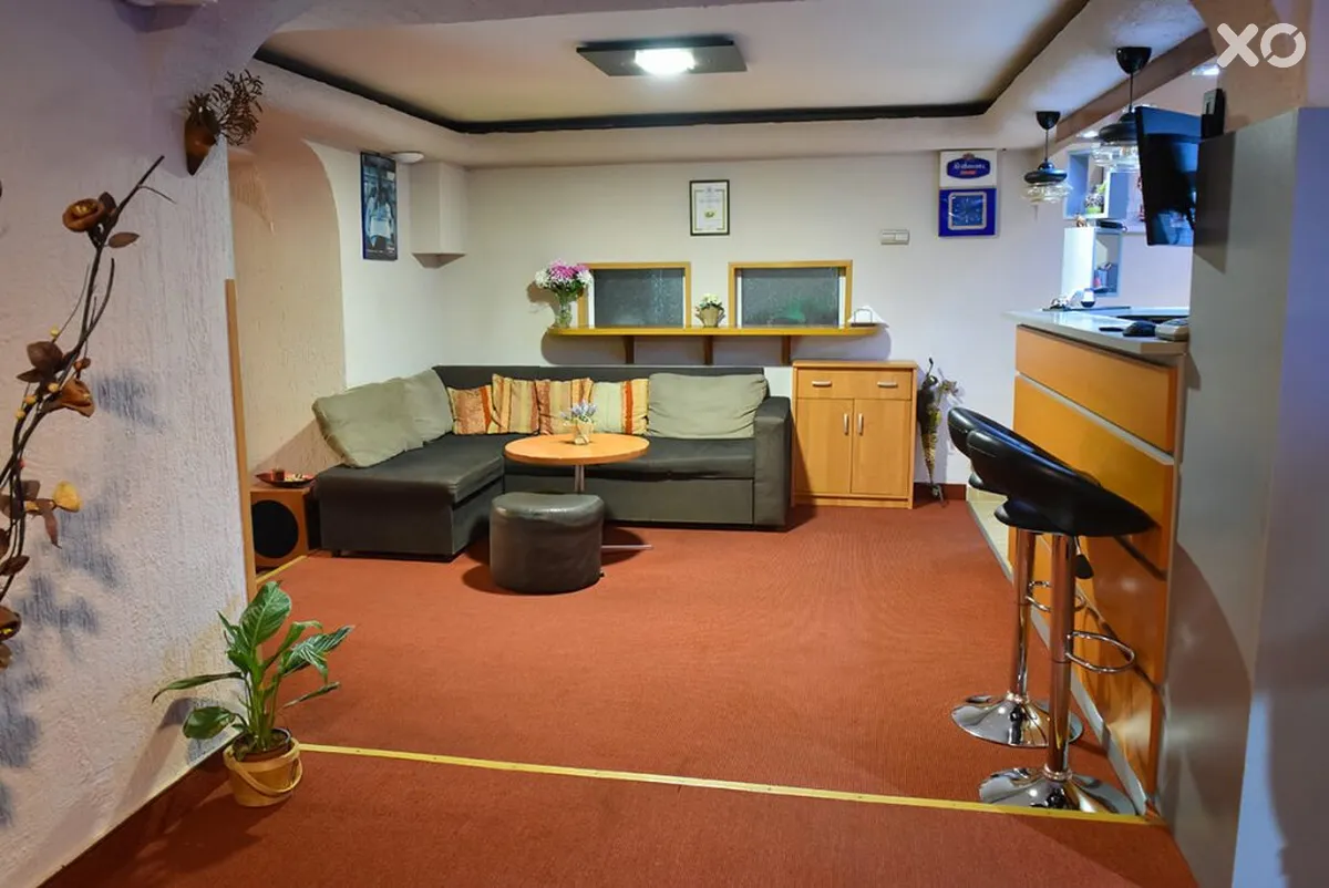 Rothmans Hotel