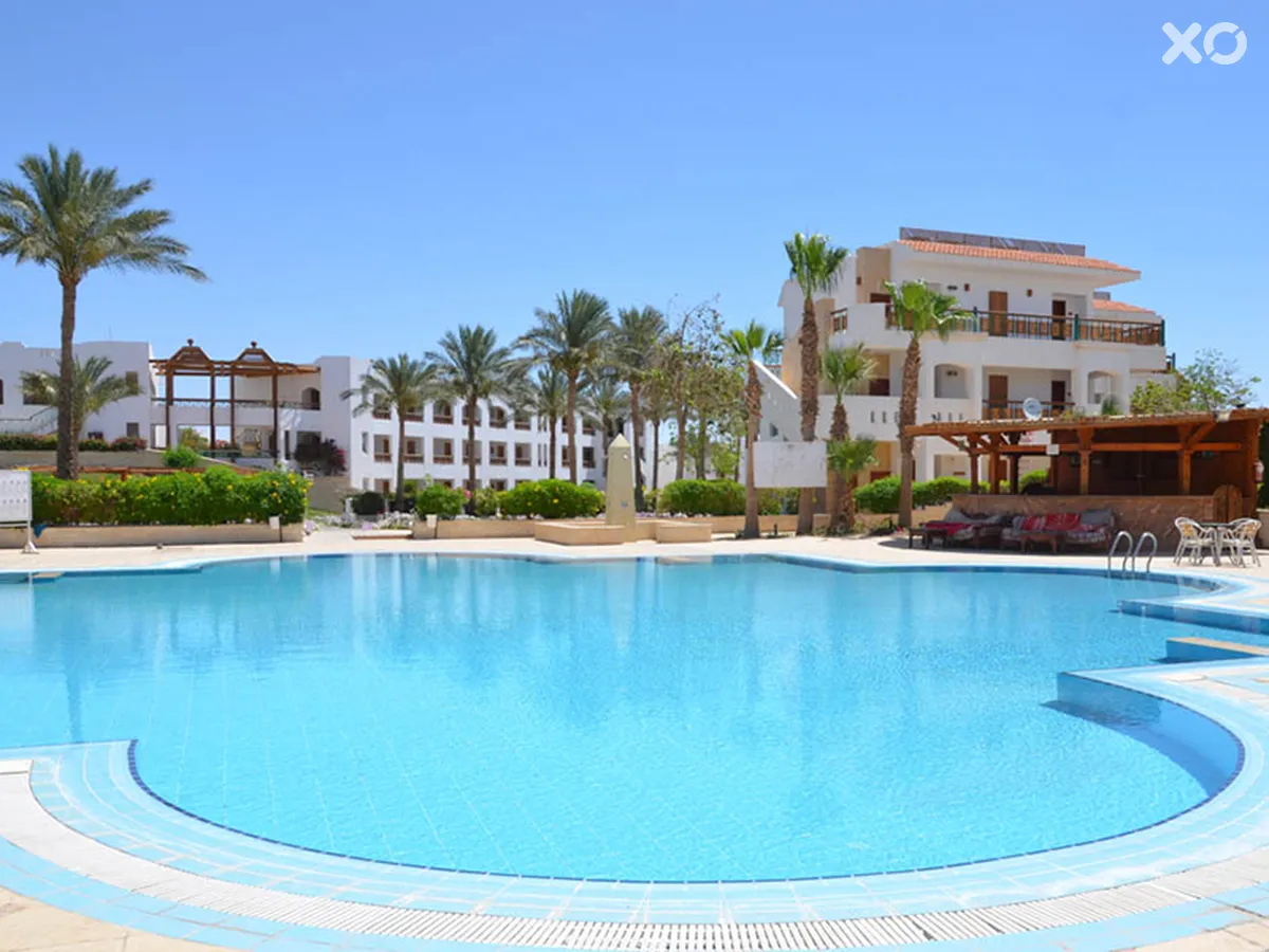 Ivy Cyrene Island Resort