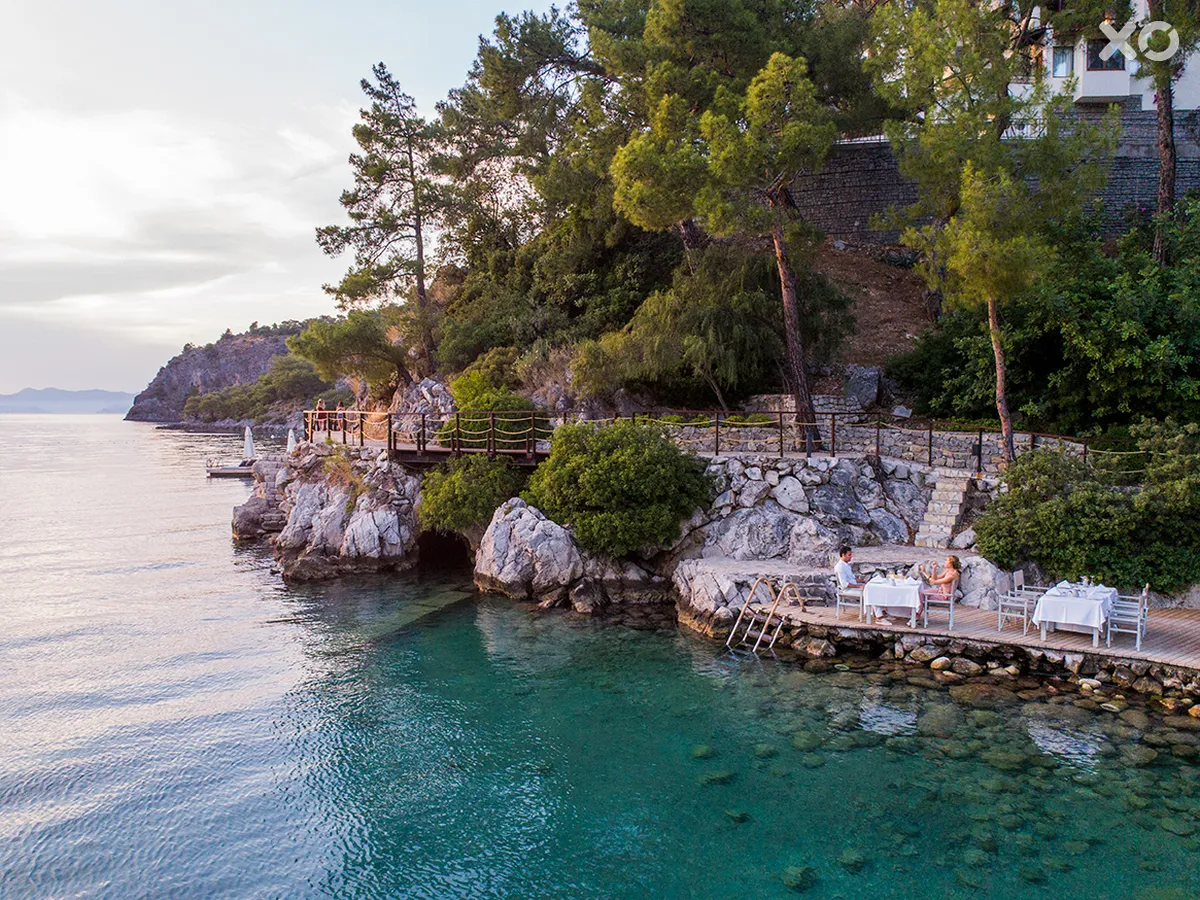 Hillside Beach Club