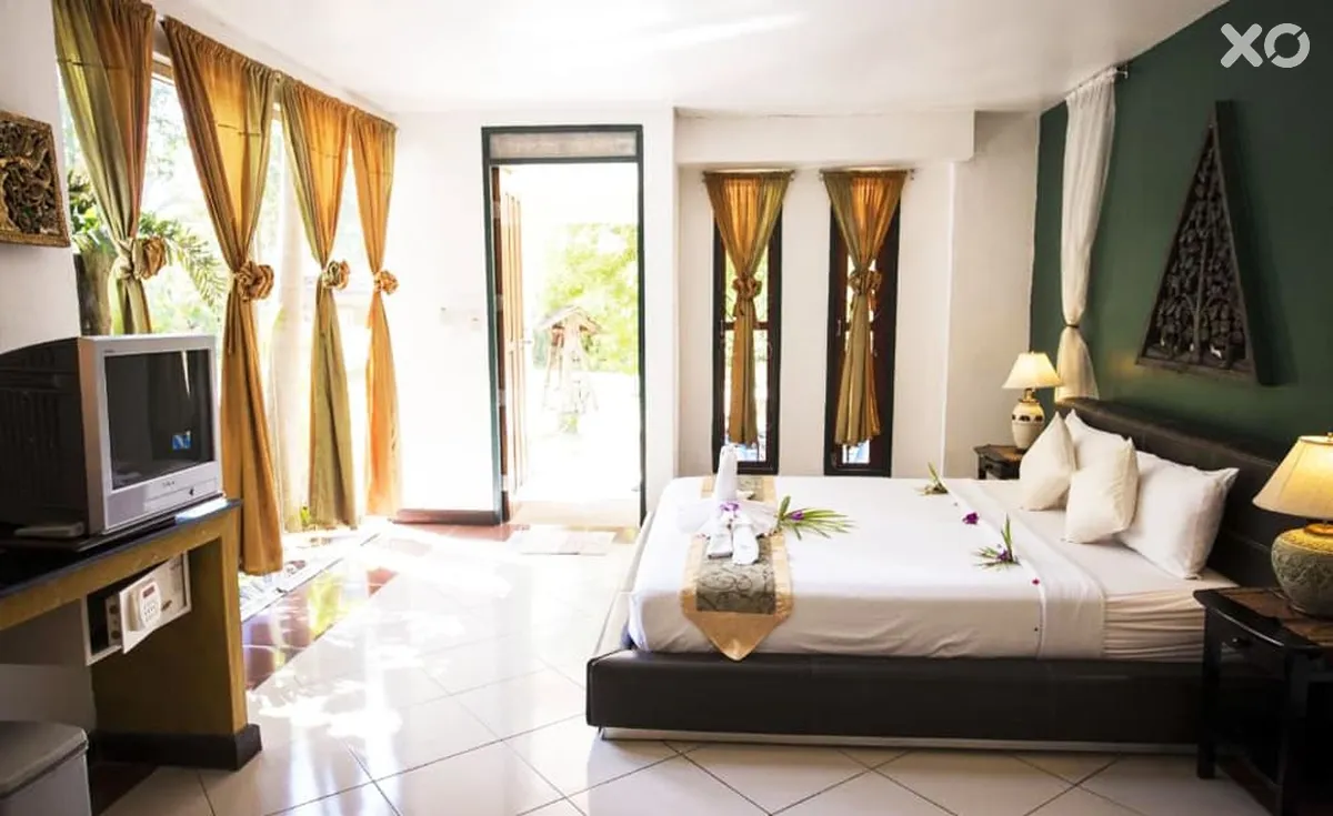 Koh Chang Cliff Beach Resort